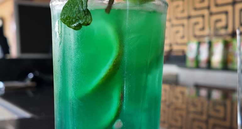 Elevate Your Vibe with Premium Funcity Cocktails